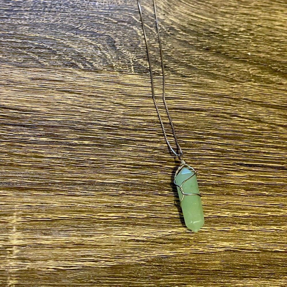 Green aventurine crystal necklace